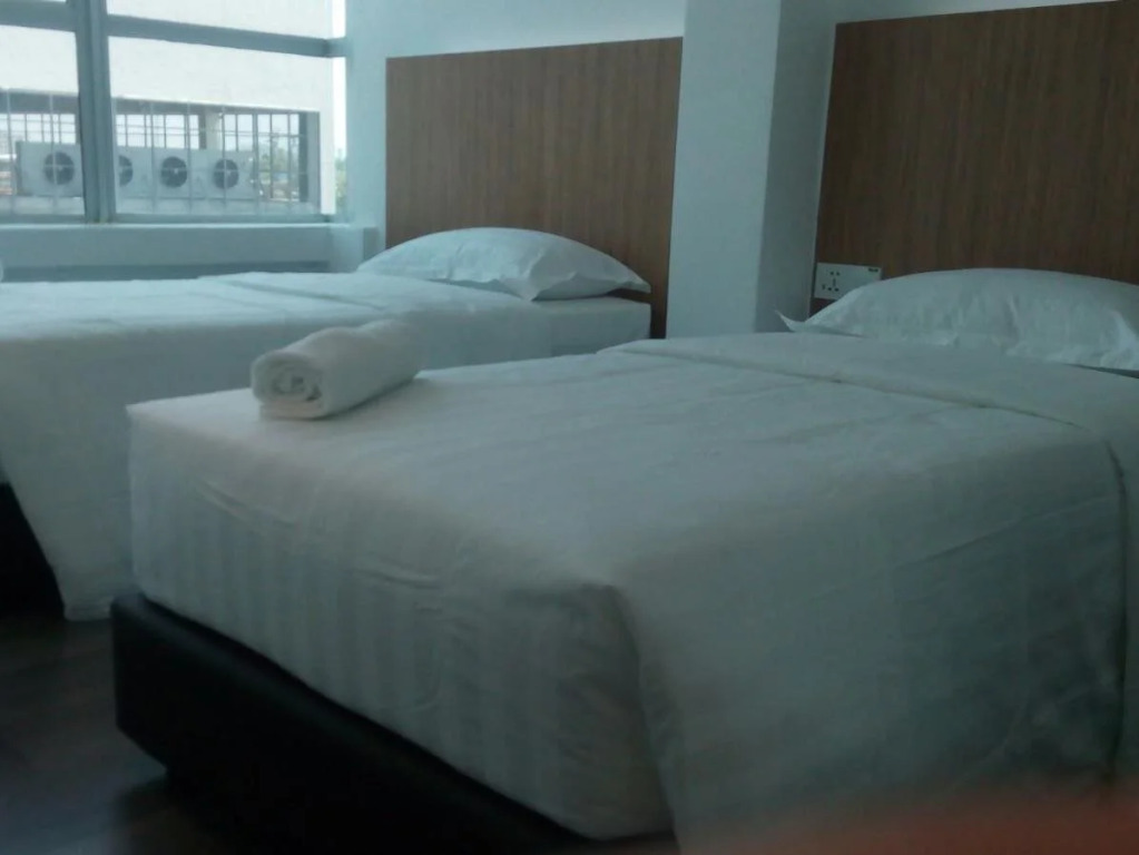 Place2Stay @ Gong Badak