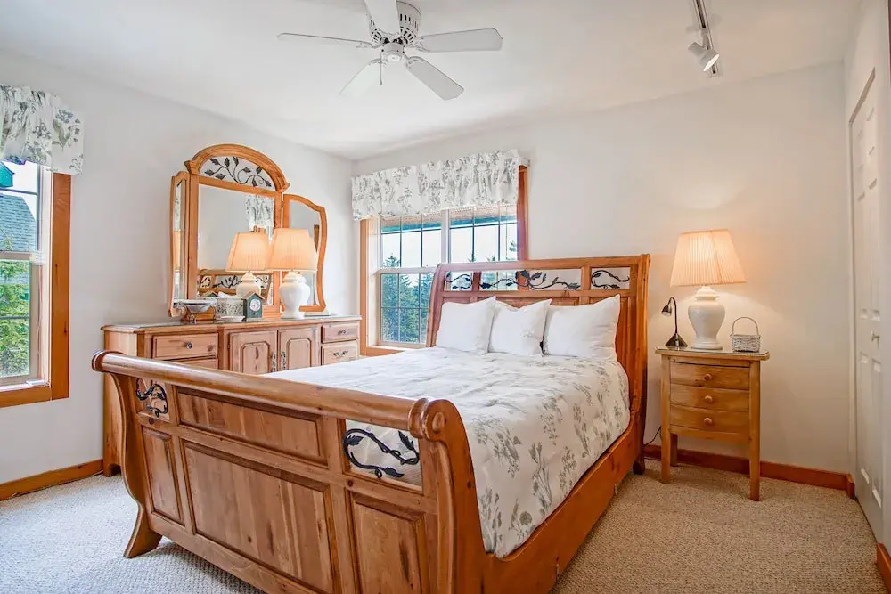 Camp 4 24: Slope Side, Cozy 2 BR With Shuttle Service