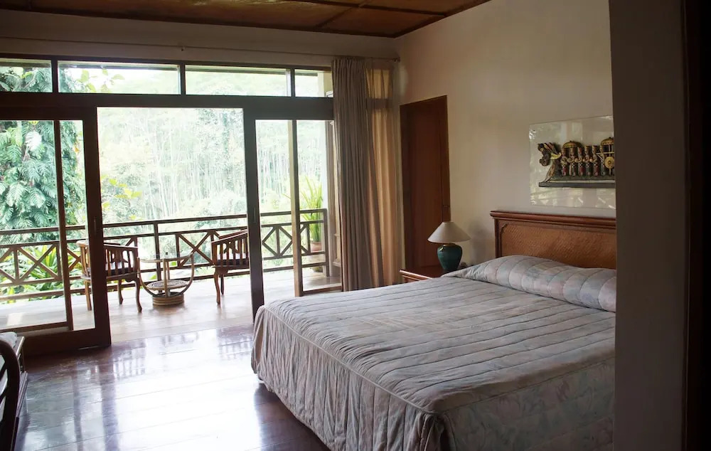 Yeh Panes Resort