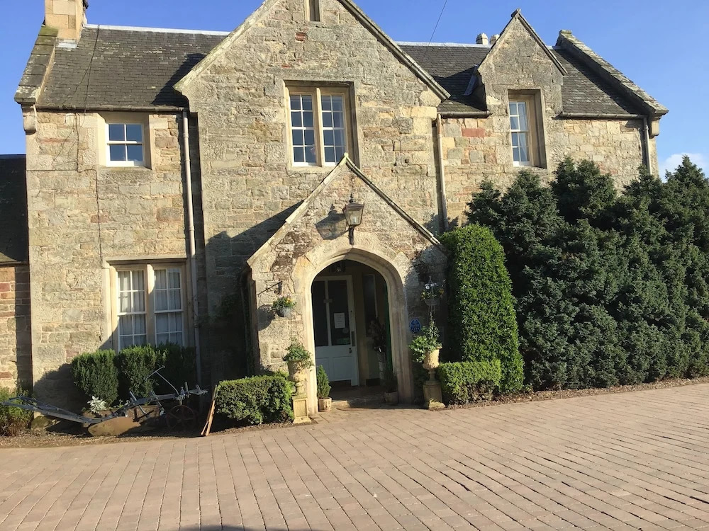 Hundalee House