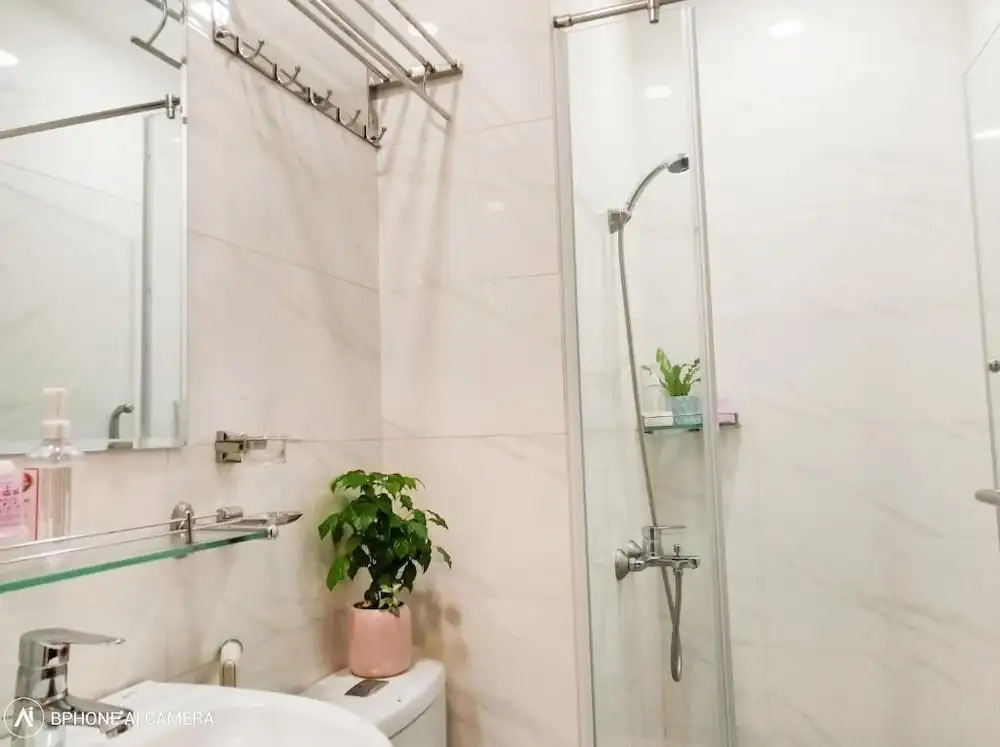 Tan Son Nhat Airport Apartment by SABAY