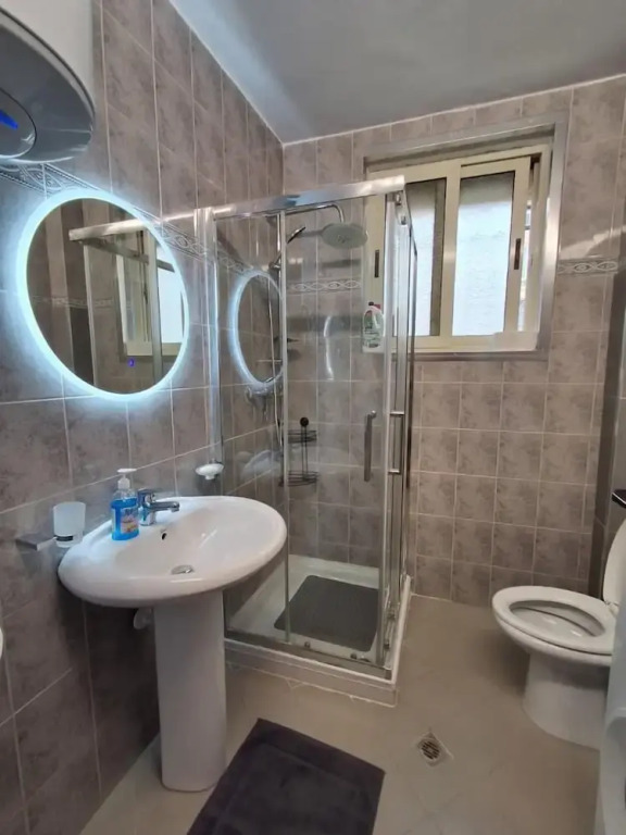 AR Hotel
