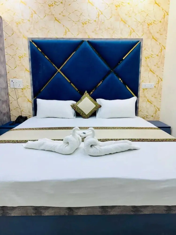 KashVi Hotels