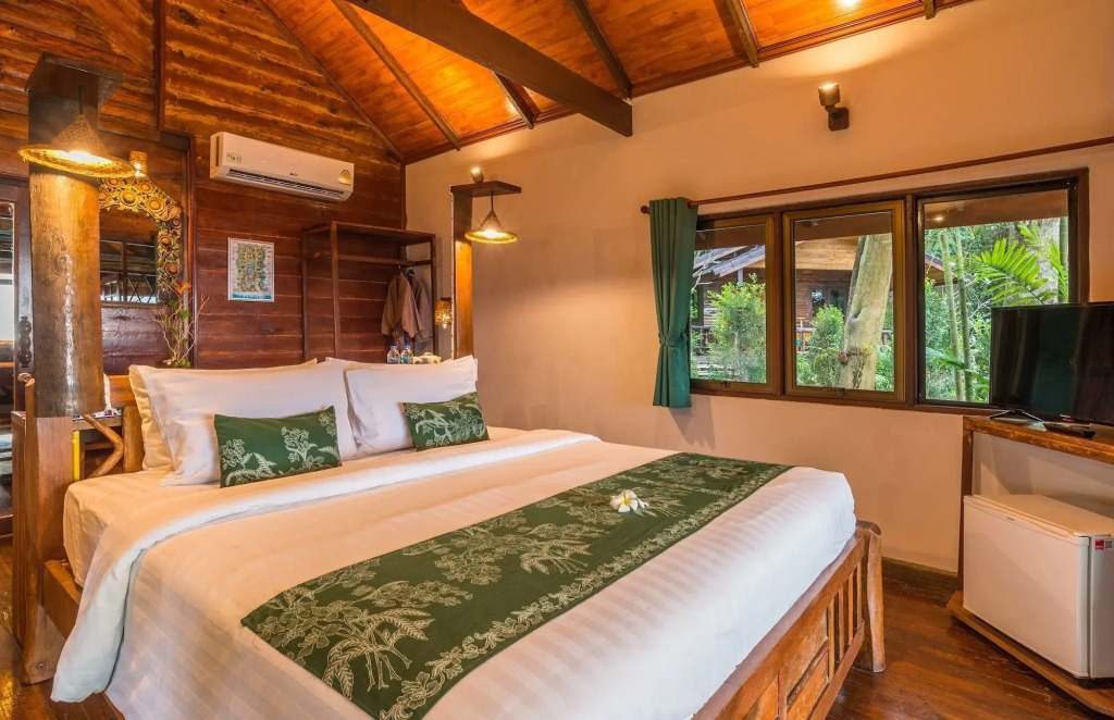 Koh Jum Ocean Beach Resort