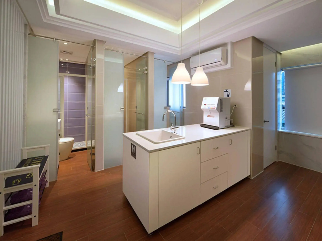 UINN TRAVEL - Hostel