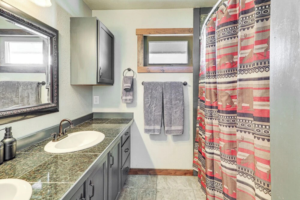Pet-friendly Pagosa Springs Home: 1 Mi to Hiking