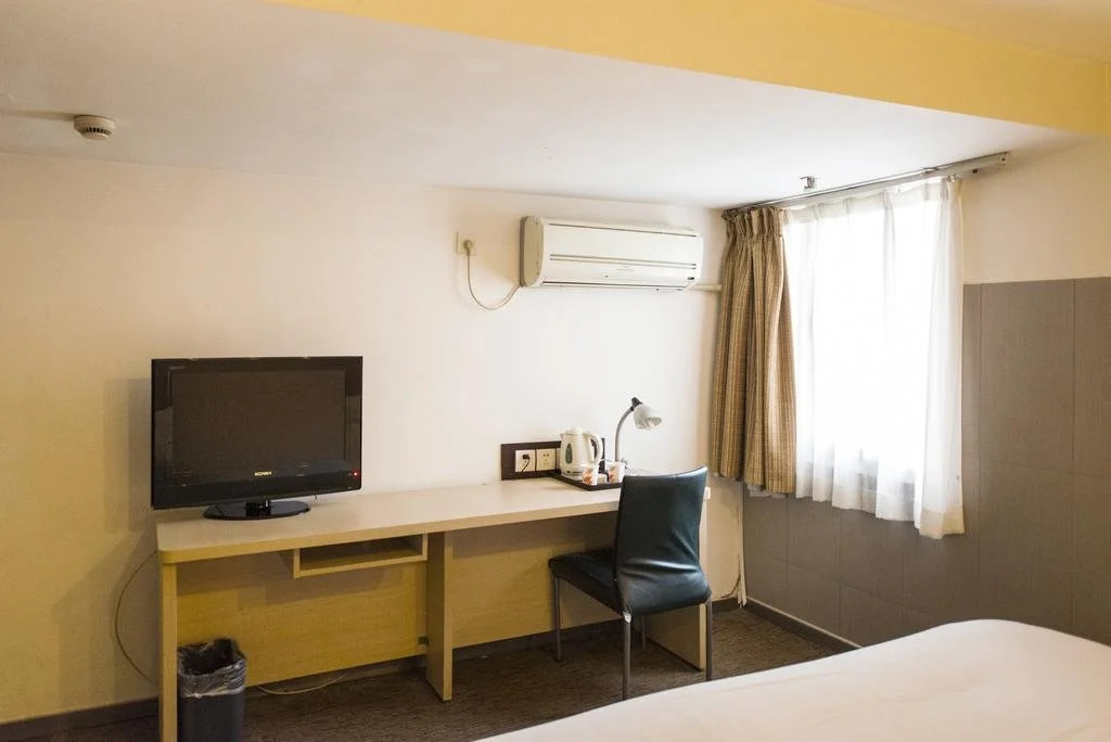 Qingdao Huazilin Motai Hotel