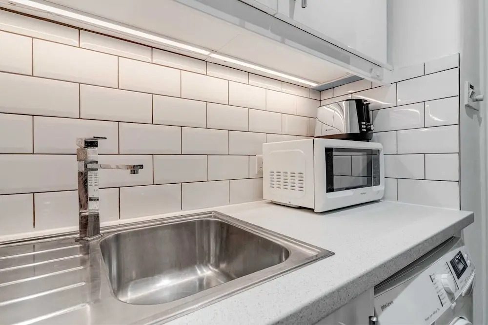 Stylish Chiswick Park Apartment