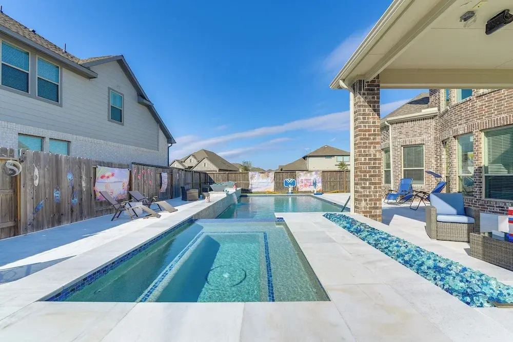 Games, Films & Outdoor Fun: Luxe Home in La Marque