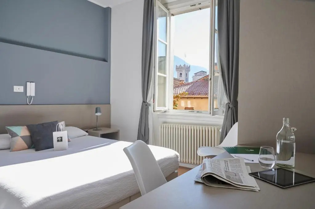 Lainez Rooms & Suites
