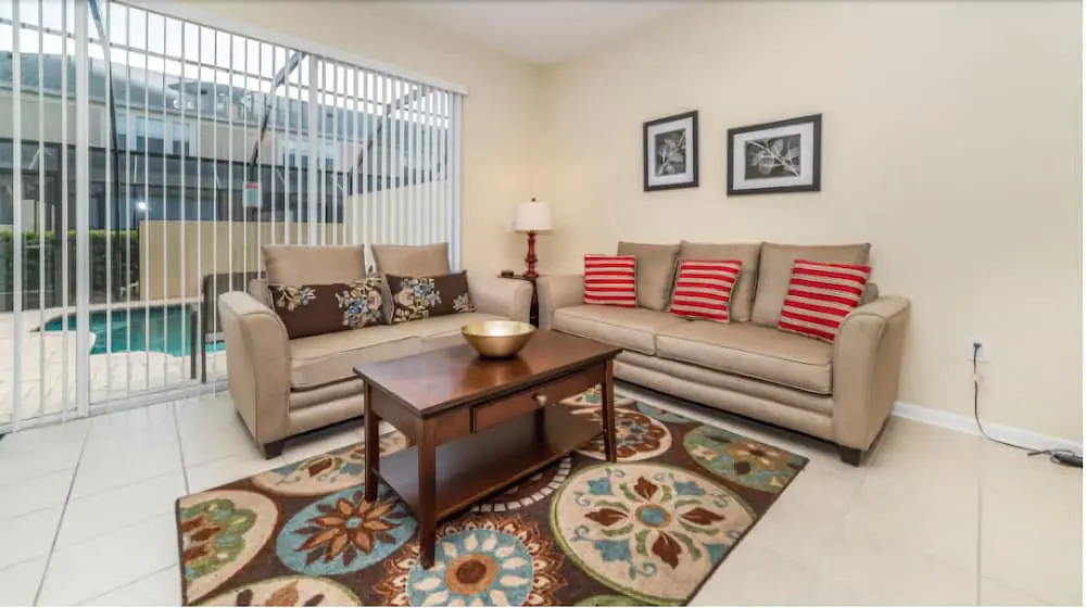 7668 Windsor Hills