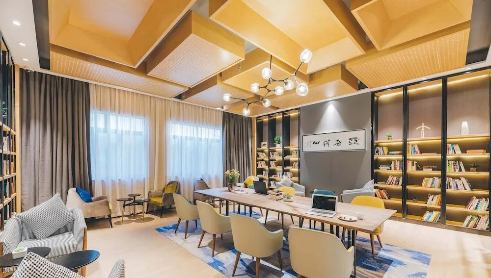 Atour Hotel Binhu International Convention and Exhibition Center Hefei