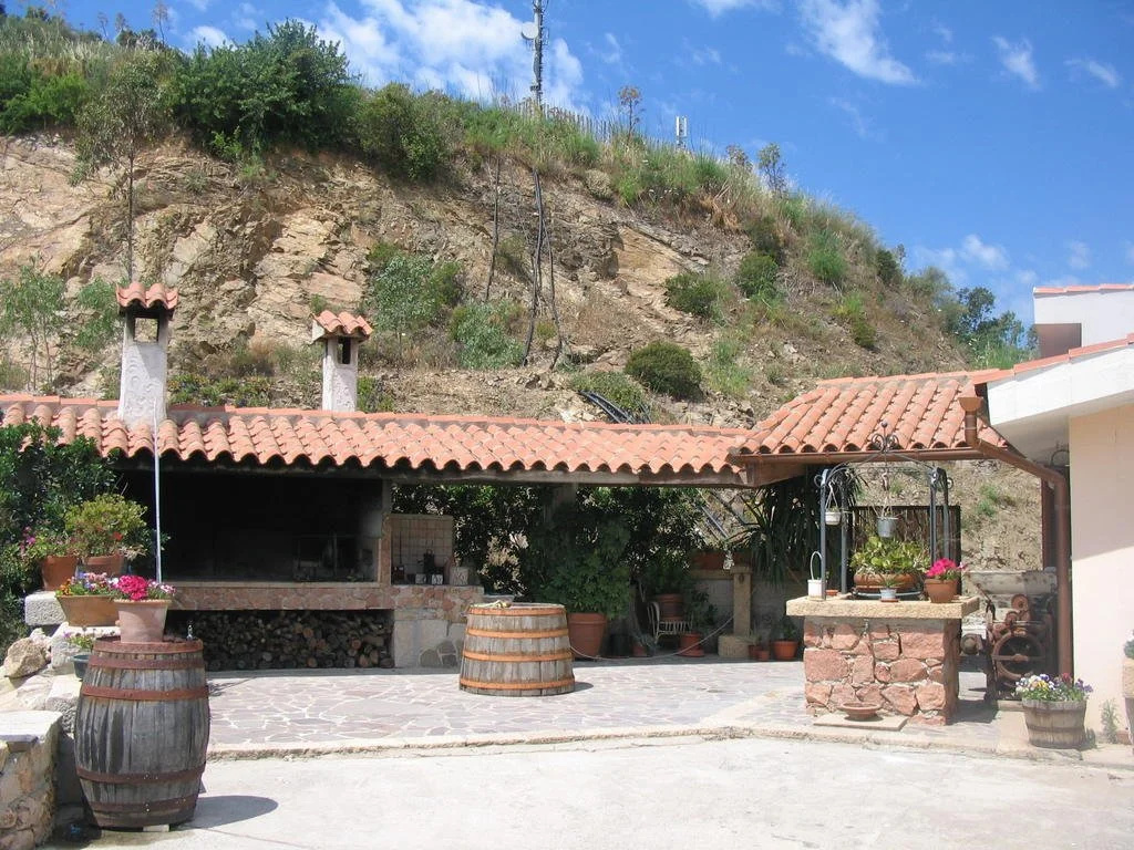 Domus De Janas
