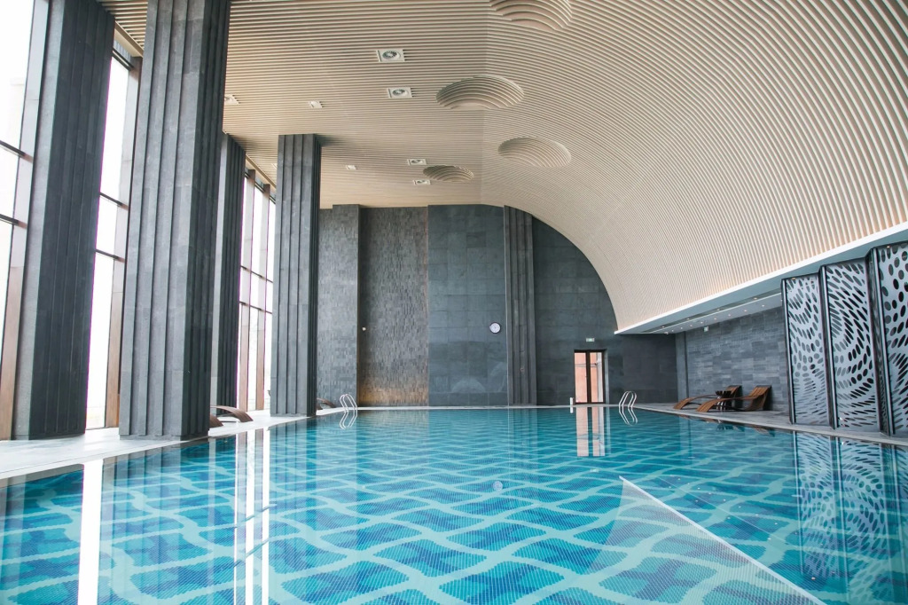 Qingdao Mangrove Tree Resort World - Red Coral Hotel