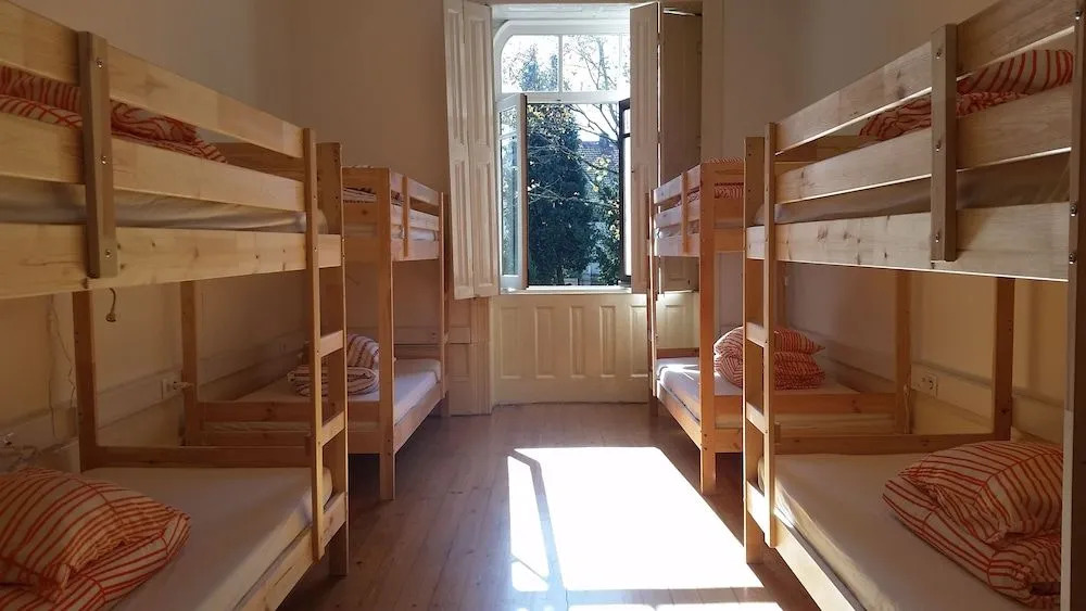 O2 Hostel