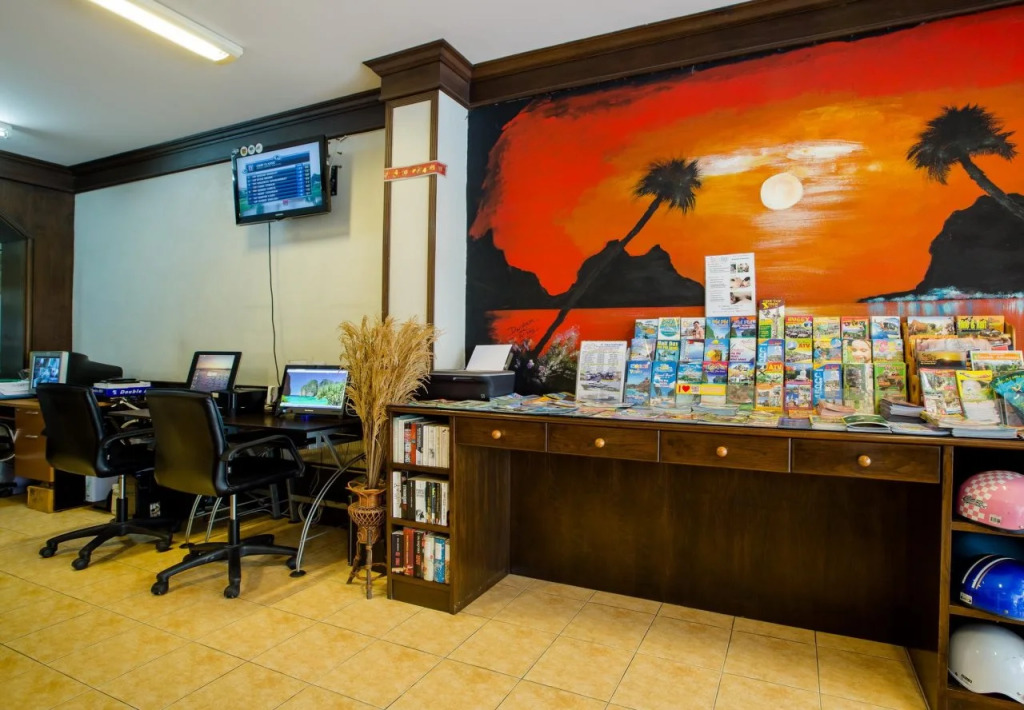 Baan Veerakit Hotel