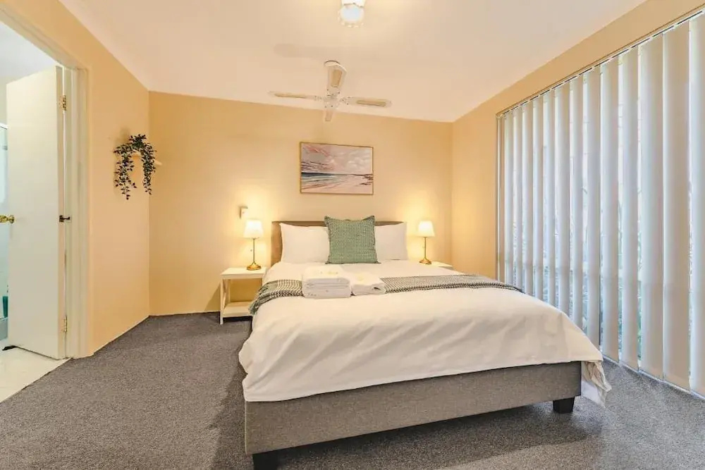 StayAU 4BR Family Retreat with Garden
