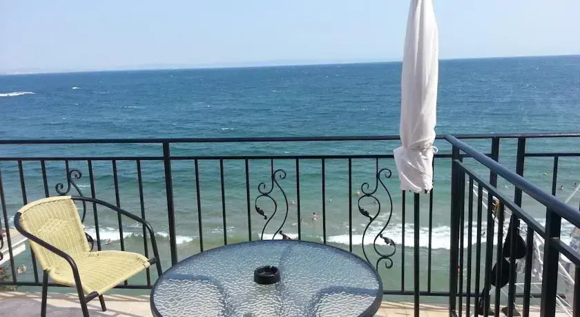 Villa Maria 2