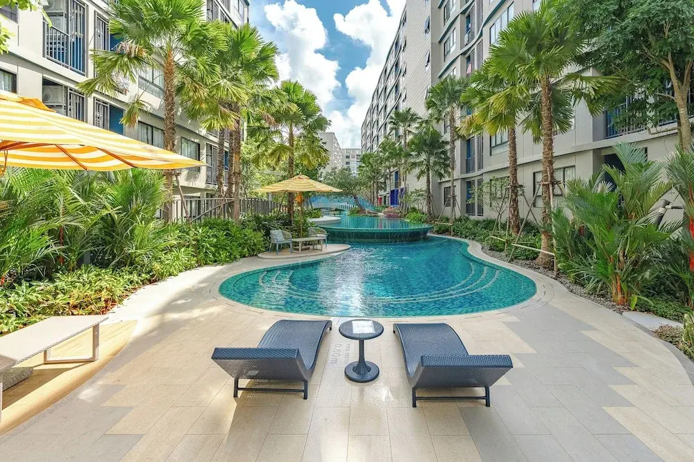 C213 D condo Reef B240