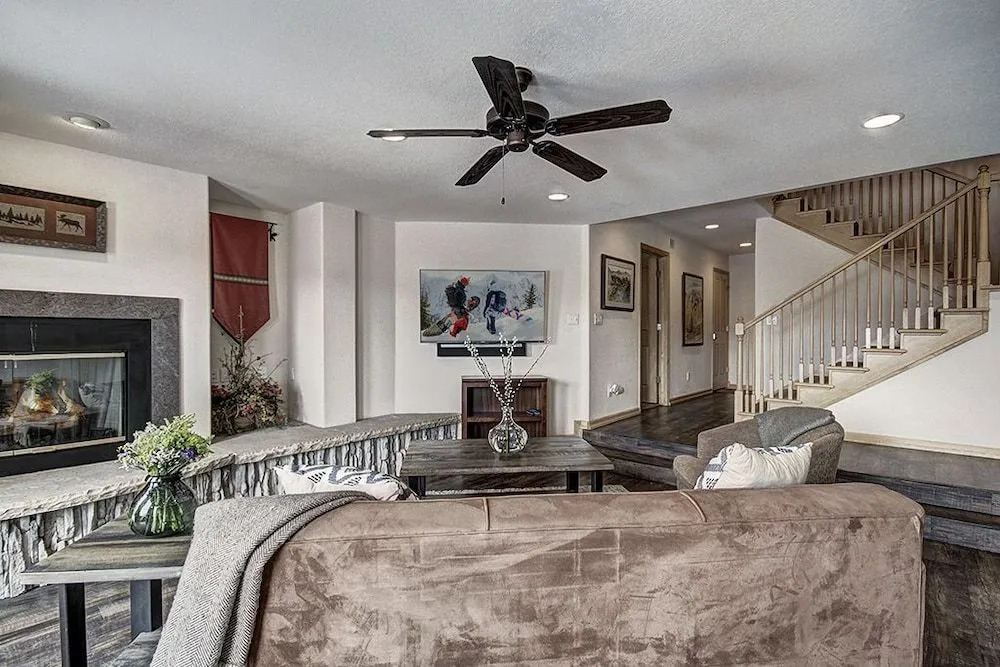 Charter Ridge 60 Apartment
