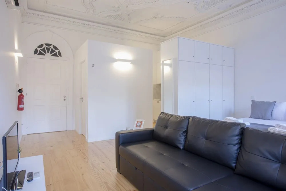Bombarda Apartments by LovelyStay