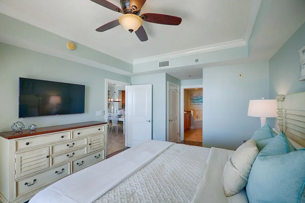 Azure 218 4 Bedroom Condo
