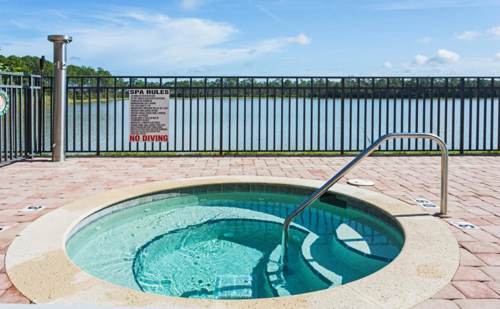 Crowne Plaza Ft Myers Gulf Coast by IHG