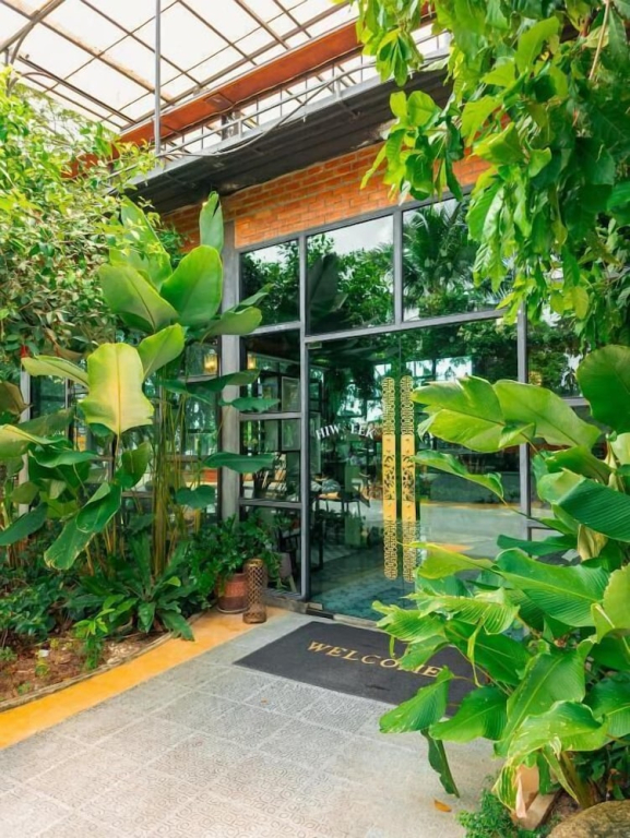 Tavana Residence