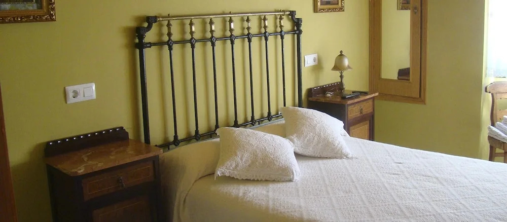 Casa Roces