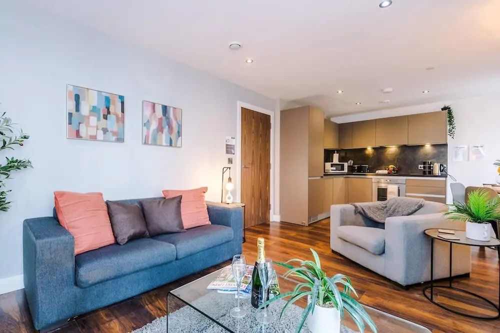 NEW Stunning 2 Bed Flat in Manchester Sleeps 4