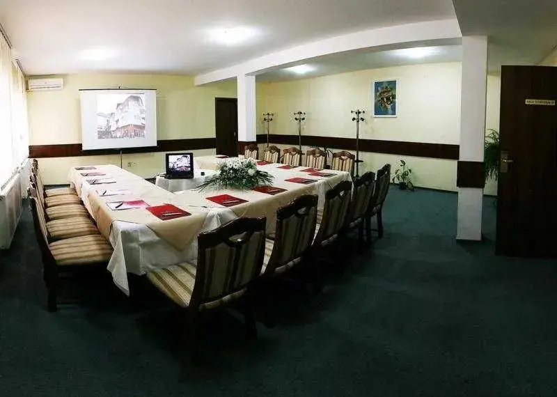 Premier Hotel