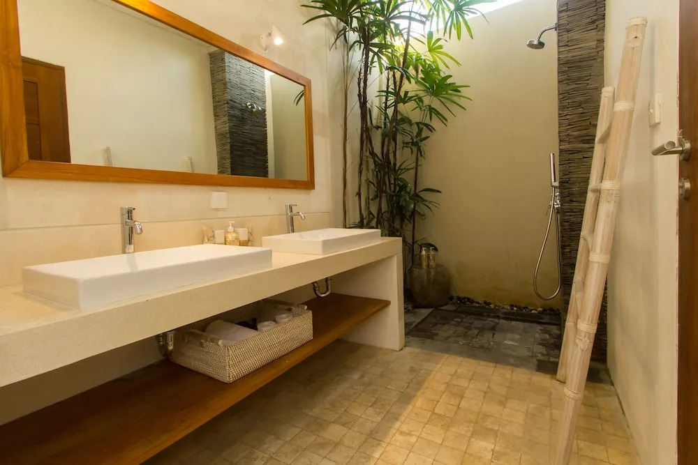 Echo Beach Villa