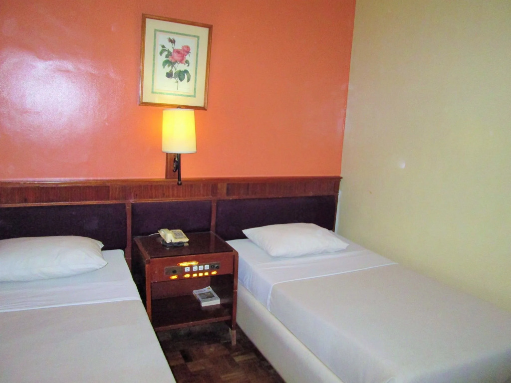 Grand City Hotel Inc