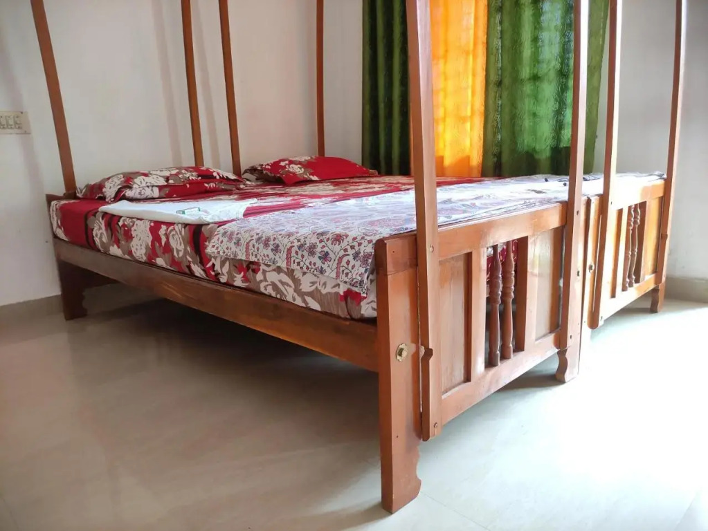 Kaithakuzhi Home Stay