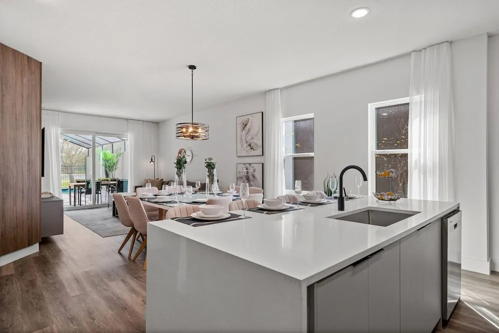 Doppio Luxury Home Themed Magic
