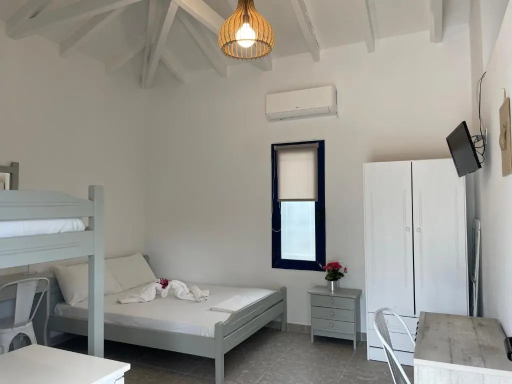 Simos Camping Elafonisos Tents & Bungalows