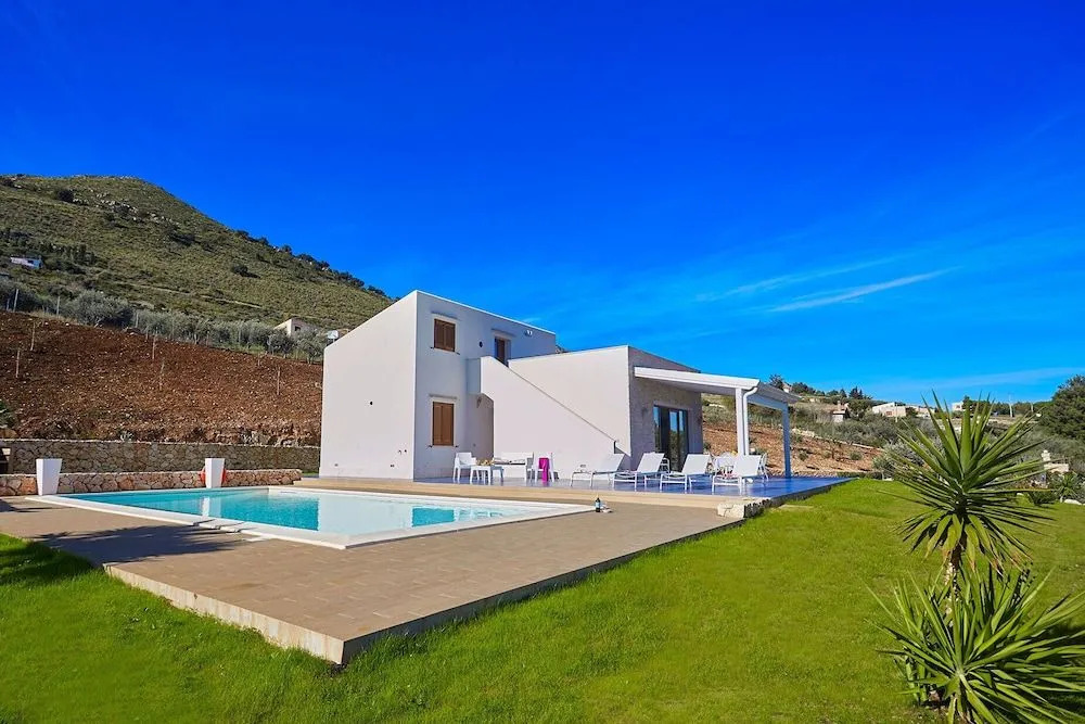 Villa Ananda