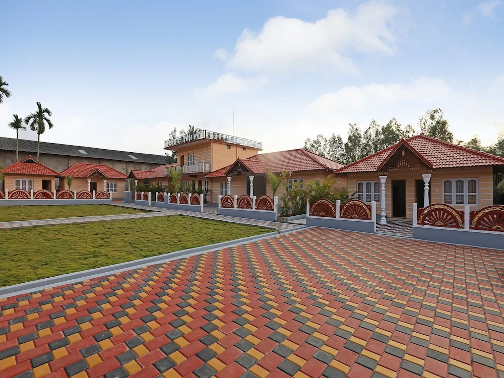 OYO 26686 Coorg Maharaja Resort