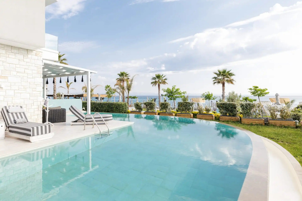 Blue Carpet Luxury Suites