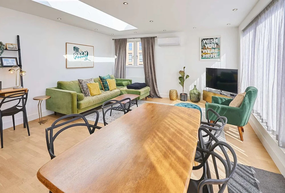 Host Stay Palm Penthouse