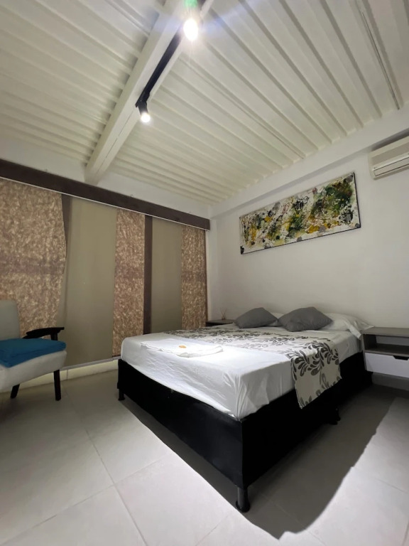 Habitación en Centro Comercial