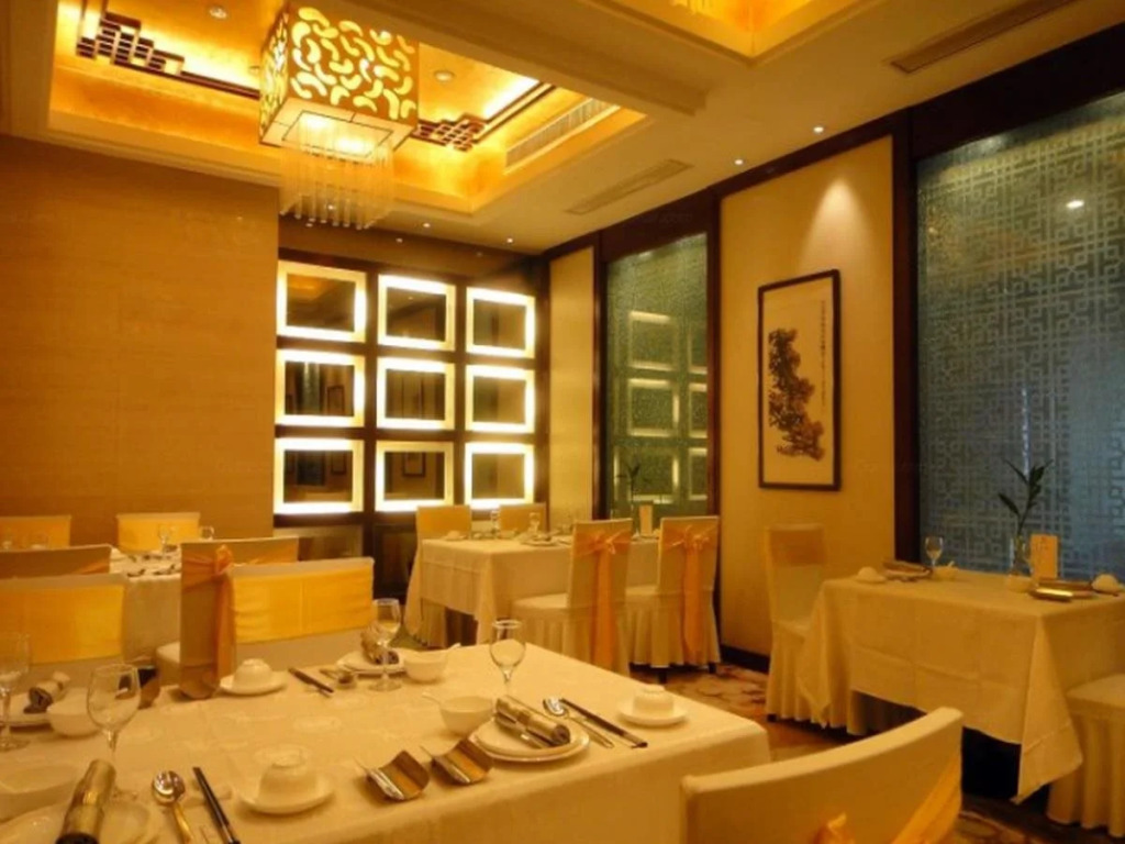 Yixing Hotel