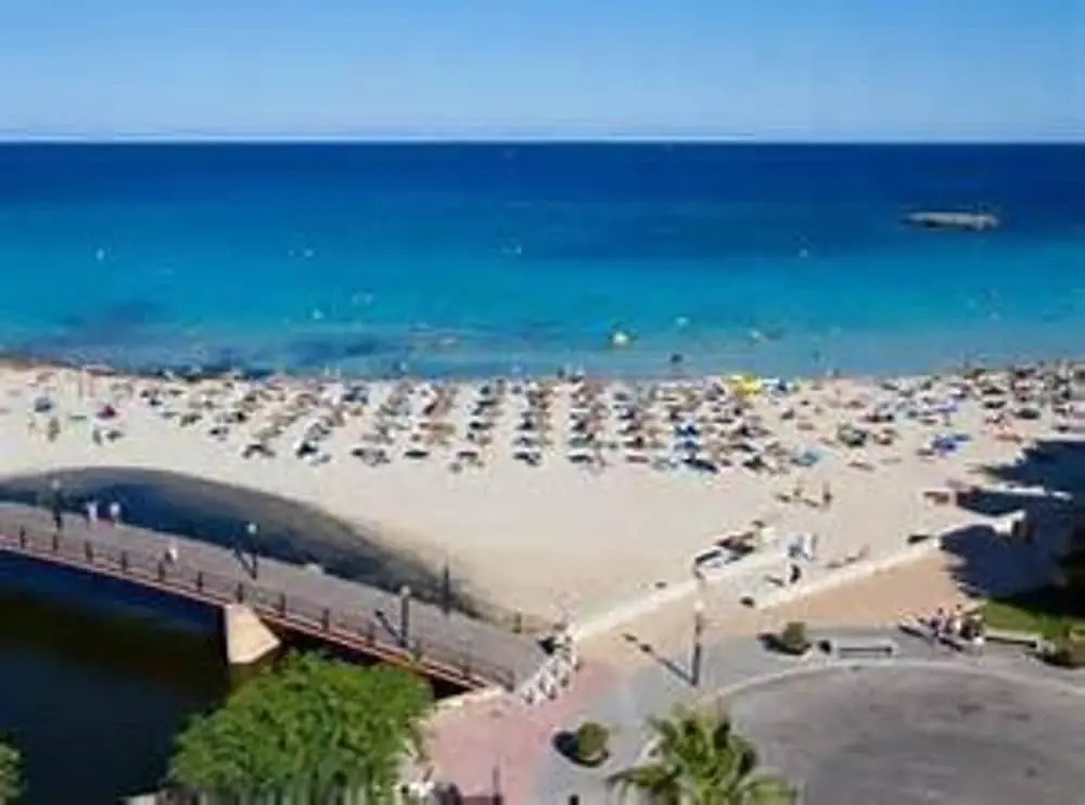 House With 3 Bedrooms in S'illot-cala Morlanda, With Furnished Terrace