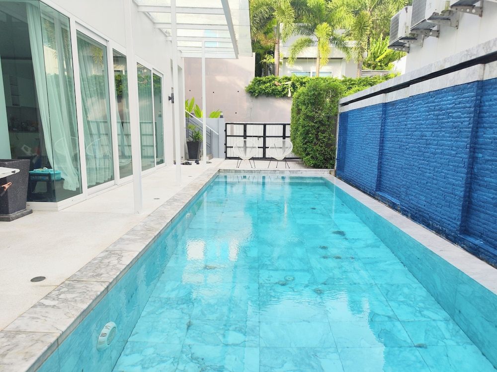 Pool Villa in Phuket 3rooms for family