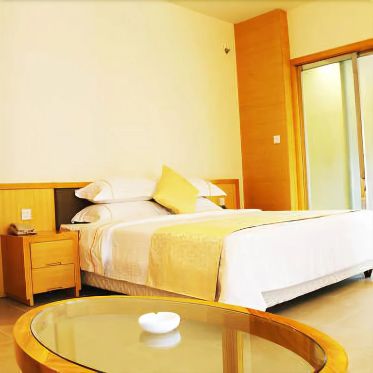 Fenghuang Shanshui Sea Park Seaview Holiday Hotel