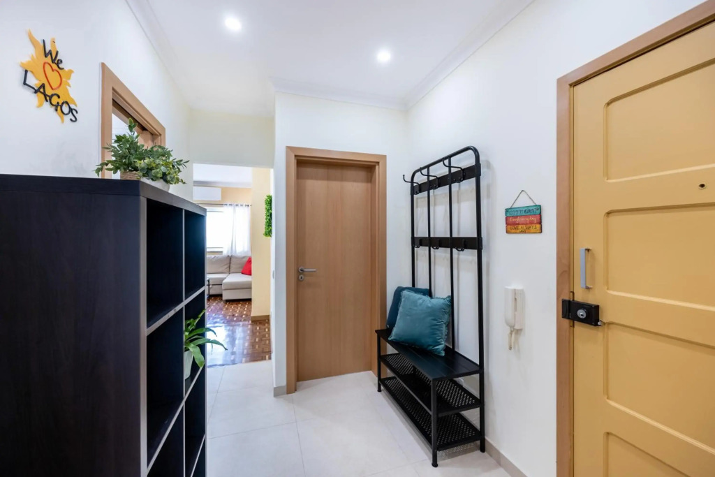 Urban City View Apartment