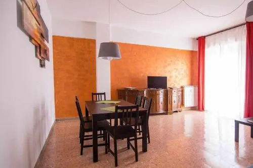 Flat 3 Bedrooms - La Spezia