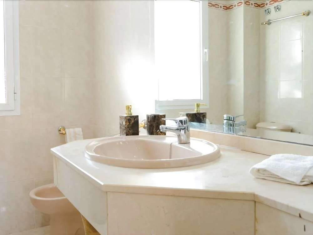Preciosa casa con piscina comunitaria en Benalmádena