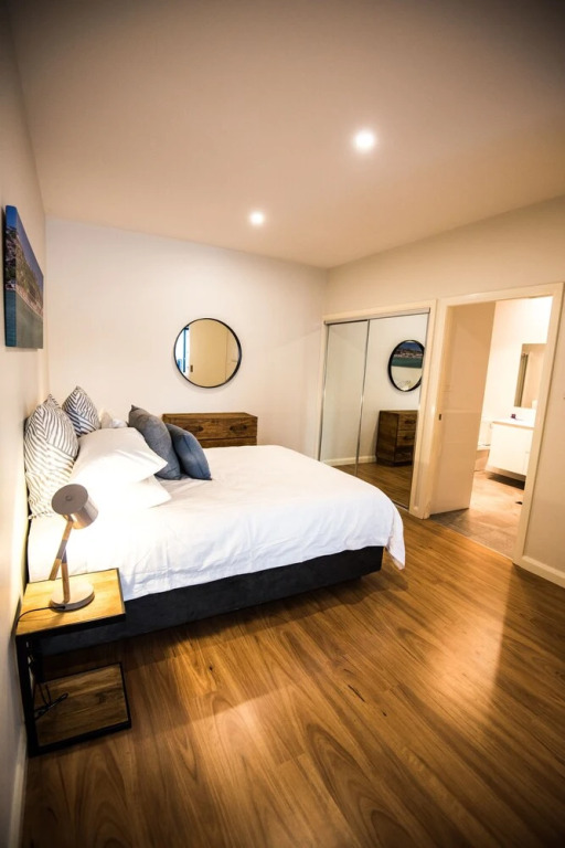 Wickham Newcastle Modern 1 Bed Apartment