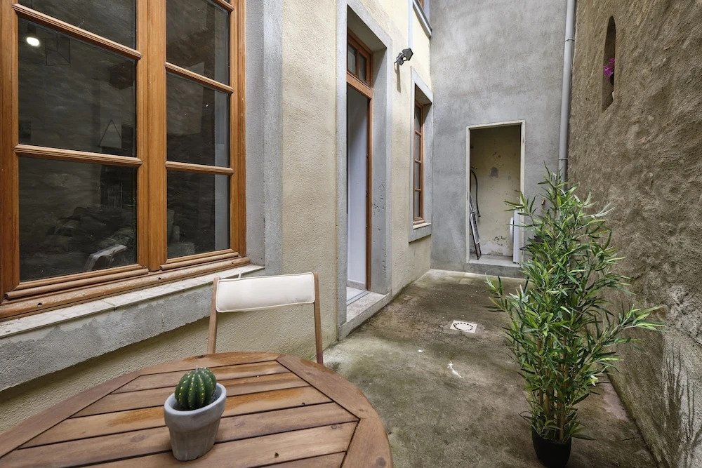 Un cocon avec terrasse en Bastide